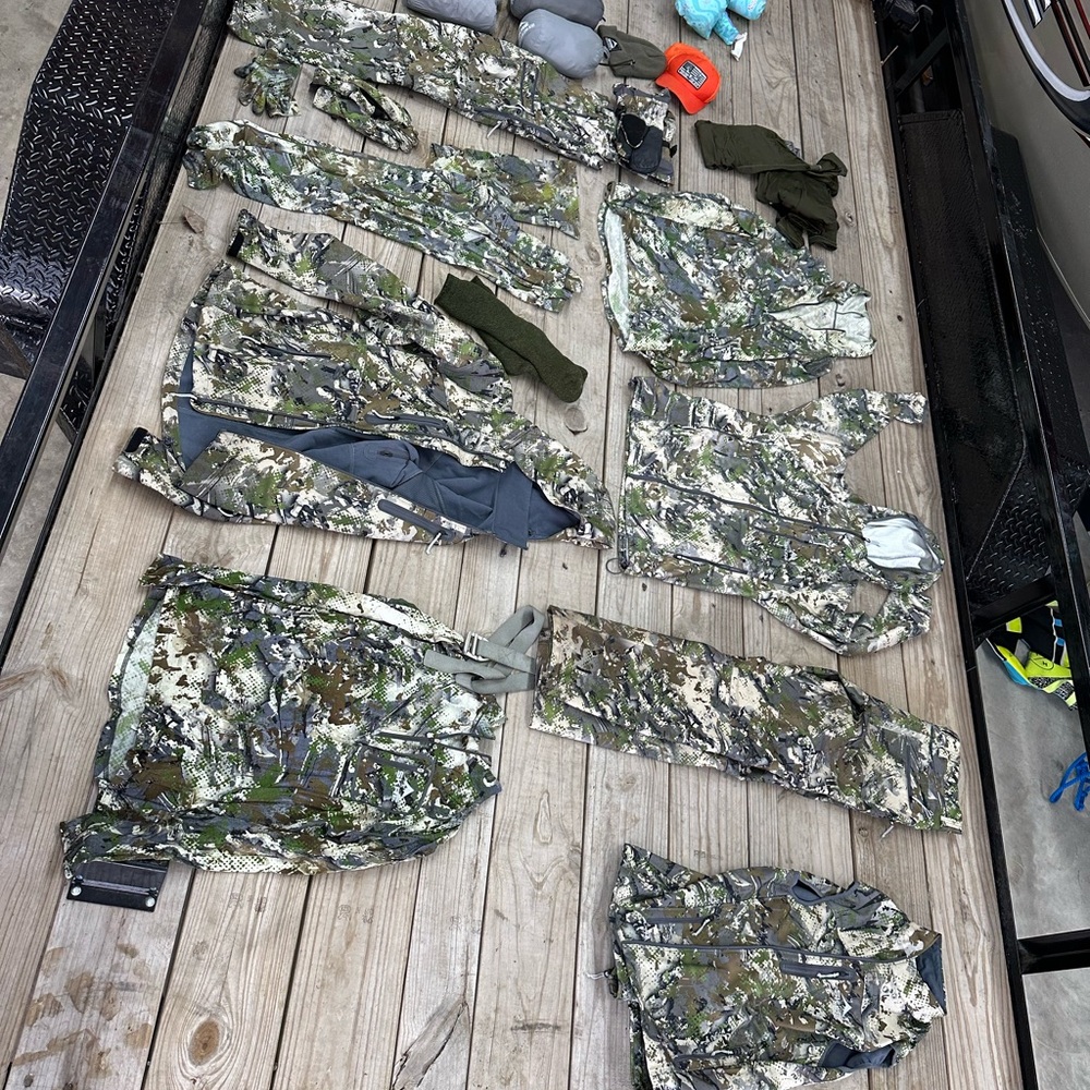 SKRE Hunting Gear Set